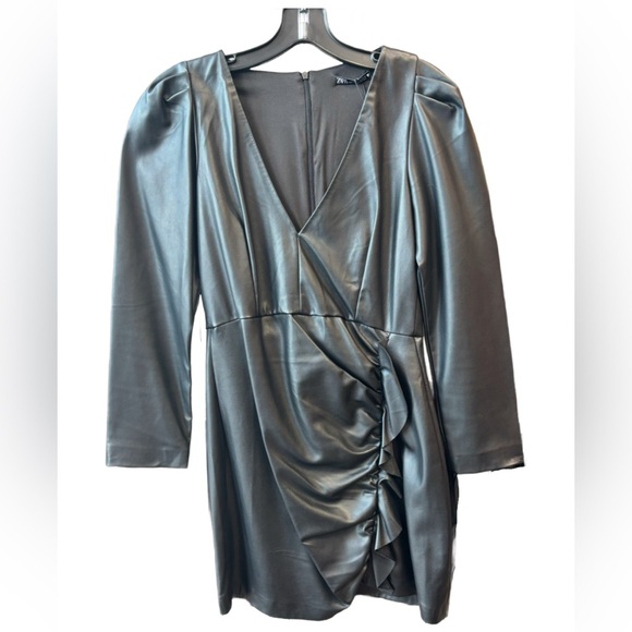ZARA Faux Leather long sleeve mini dress with ruffle in black NWT, Size medium🖤 - Picture 3 of 9